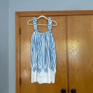 One of One Maya Meyer Dress
Recycled fabric
Flexible fit - one size fits most